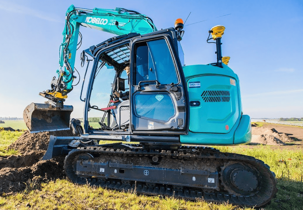 kobelco-sk75-2