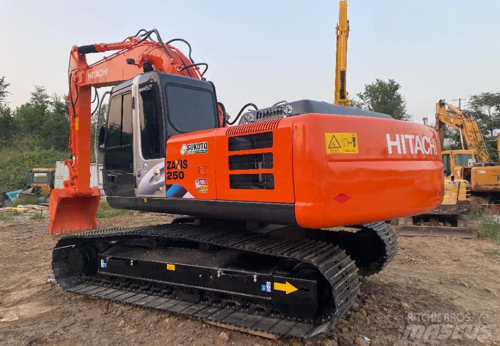 hitachi-zx250lc-4